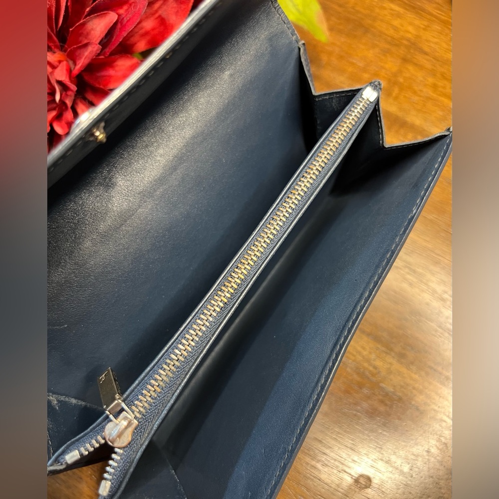 Louis Vuitton Black Monogram Wallet - Picture 9 of 11